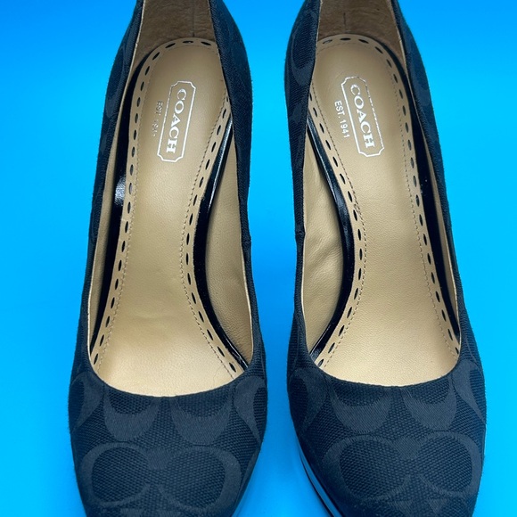 Coach Signature Jacquard Black Pointed Toe Heels Size 7.5 NWOT - Picture 10 of 10